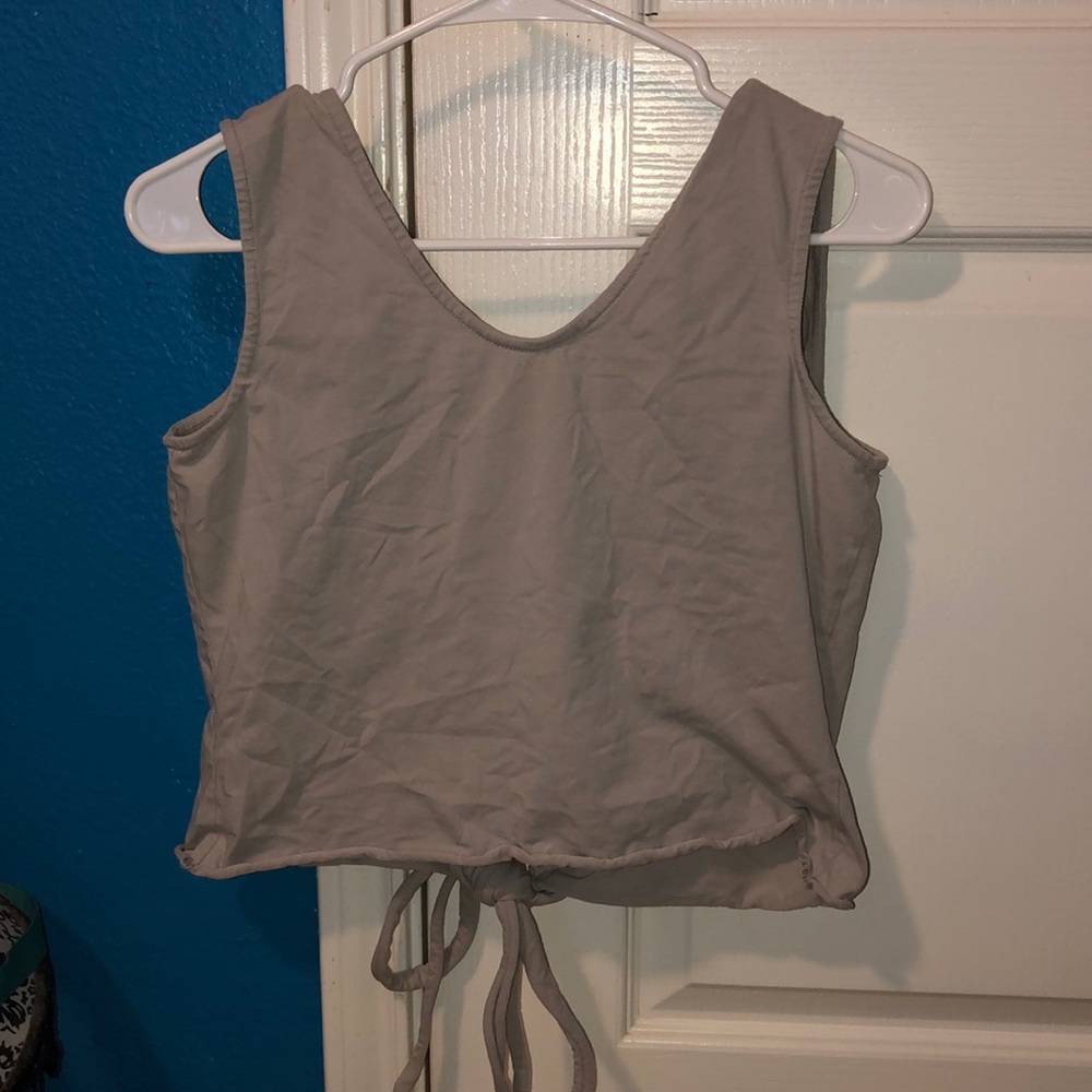 Crop top